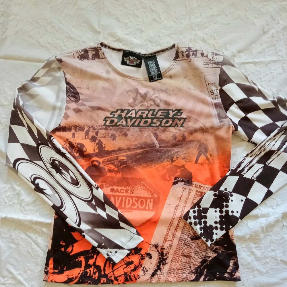 Harley Davidson women’s Long Sleeve Top sz M  Polyester Spandex